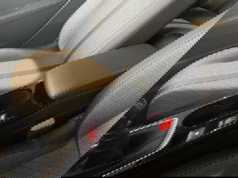 Peugeot 208 nuova a Torino (12)