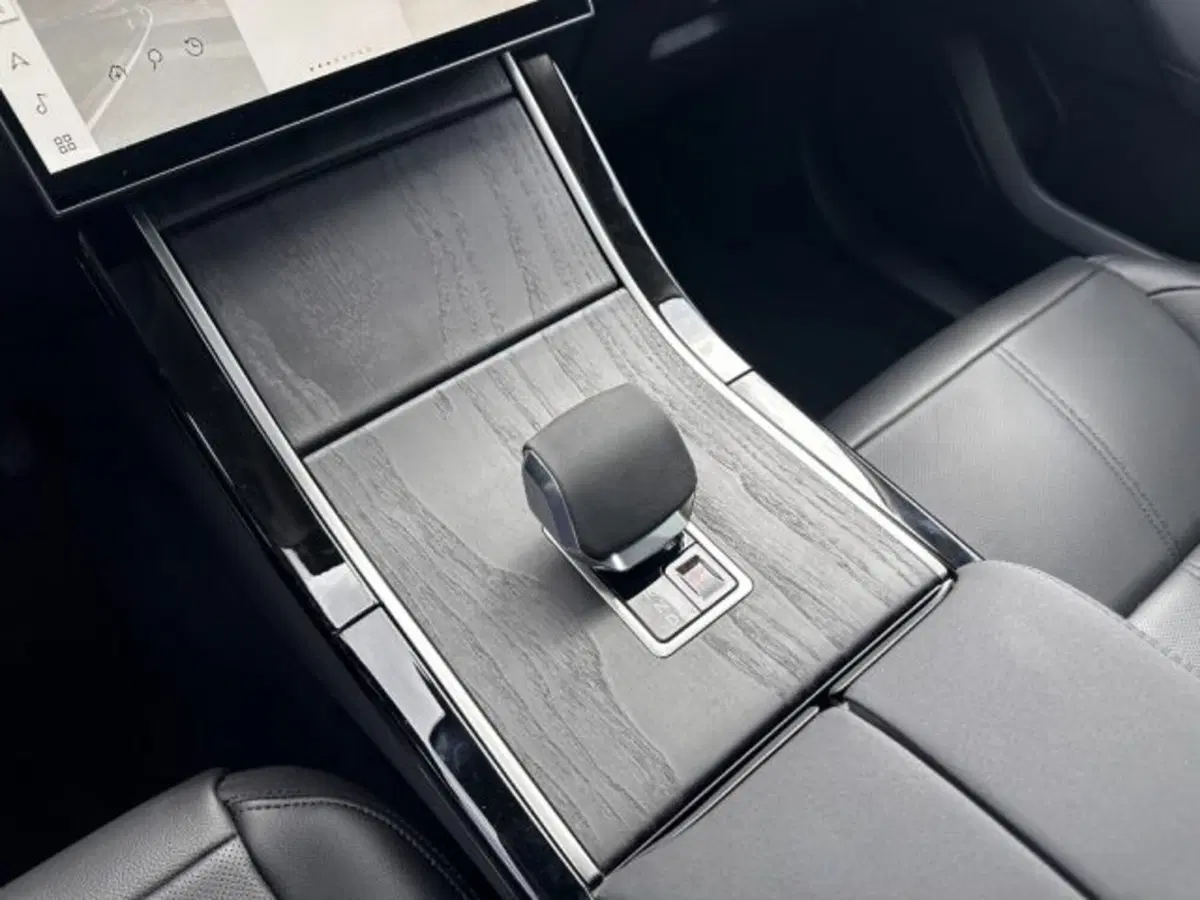 Land Rover Range Rover Velar usata a Siena (12)