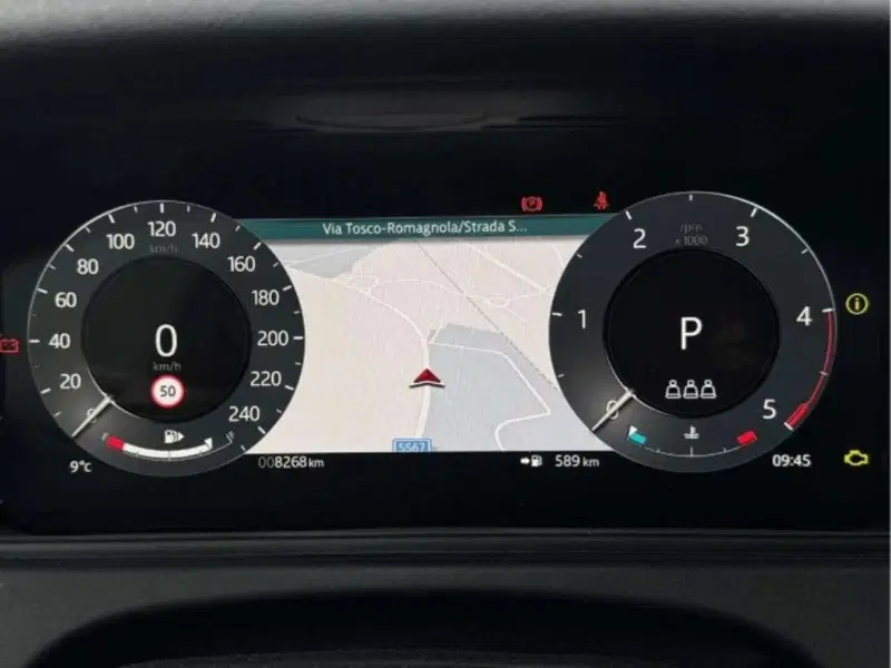 Land Rover Range Rover Velar usata a Siena (15)