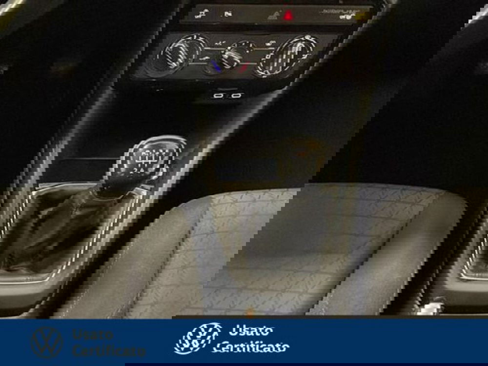 Volkswagen T-Cross usata a Vicenza (11)