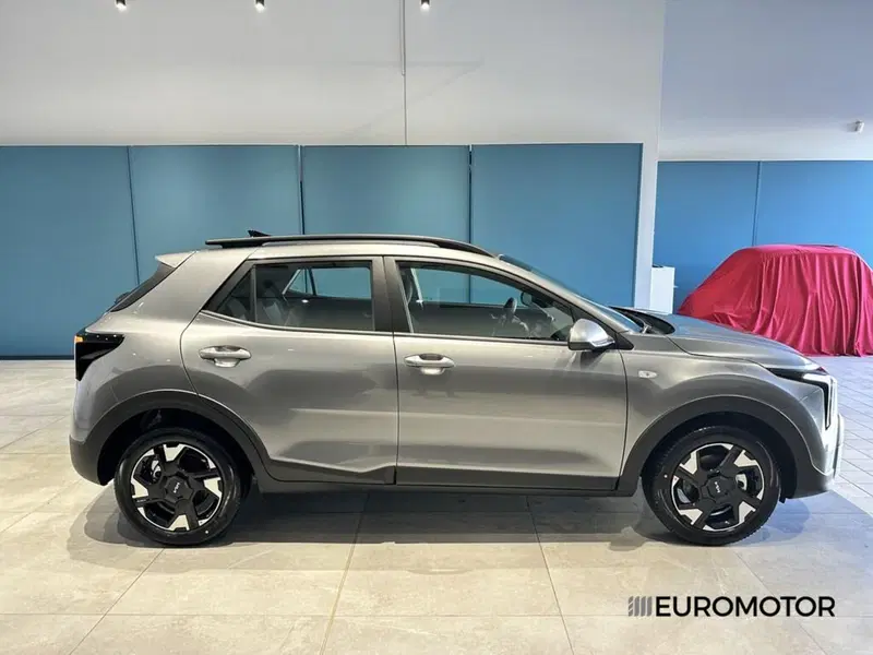 Kia Stonic nuova a Bari (4)