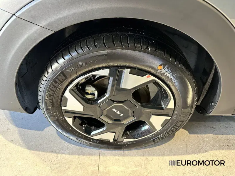 Kia Stonic nuova a Bari (9)