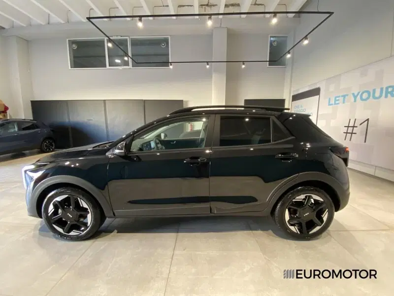 Kia Stonic nuova a Bari (10)