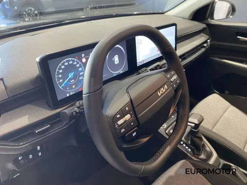 Kia Stonic nuova a Bari (13)