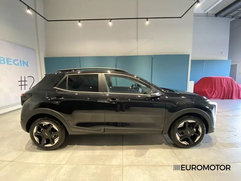 Kia Stonic nuova a Bari (6)