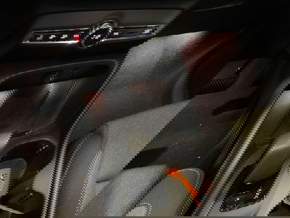 Volvo XC40 usata a Torino (11)