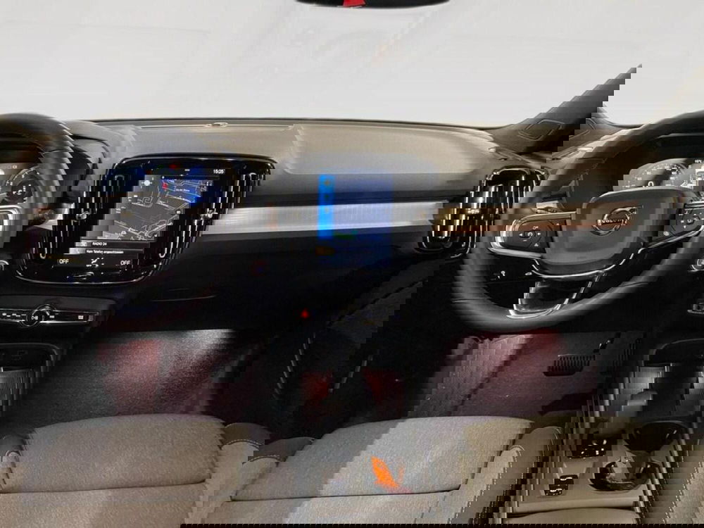 Volvo XC40 usata a Torino (6)