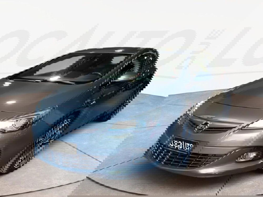Opel Astra GTC usata a Torino