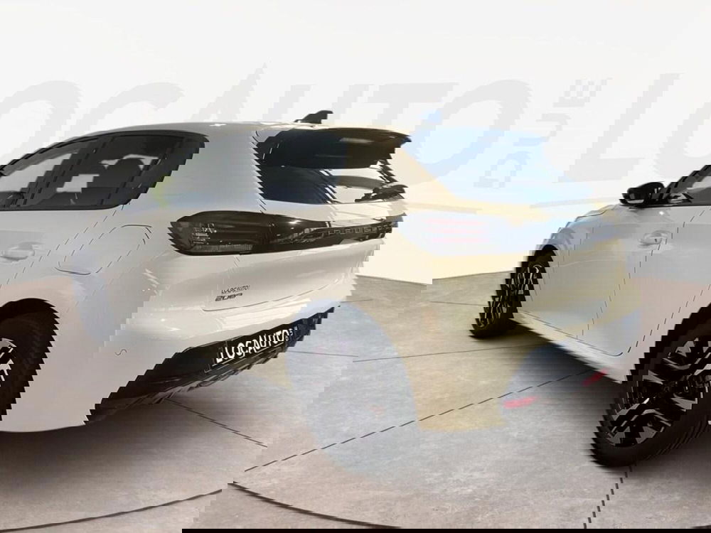 Peugeot 208 nuova a Torino (5)