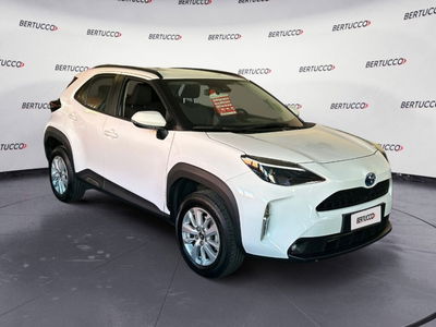 Toyota Yaris Cross 1.5 Hybrid 5p. E-CVT Active del 2024 usata a Verona