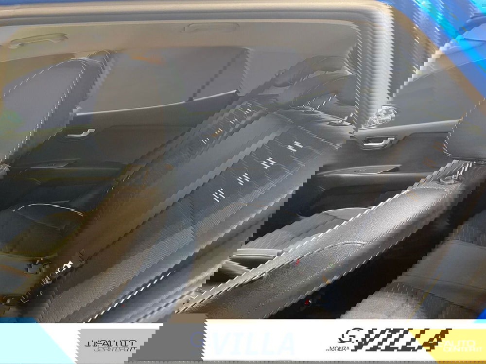 Kia Stonic usata a Milano (13)