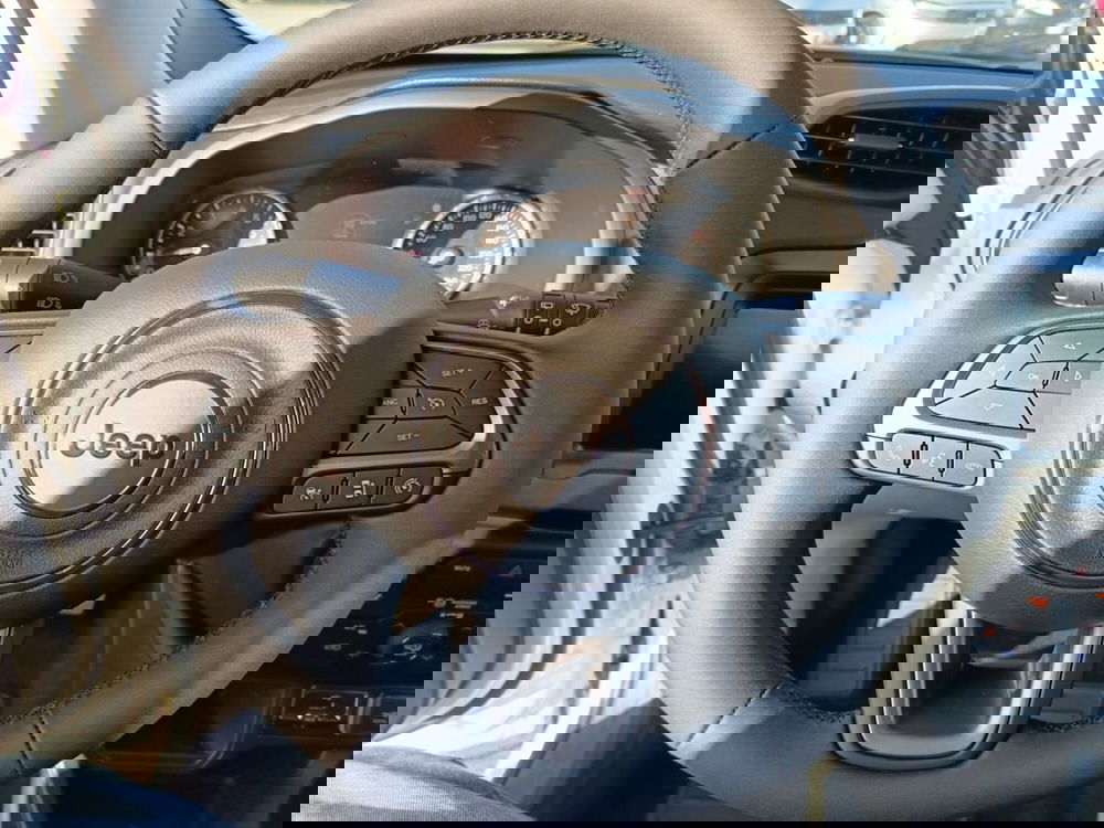 Jeep Renegade nuova a Alessandria (16)