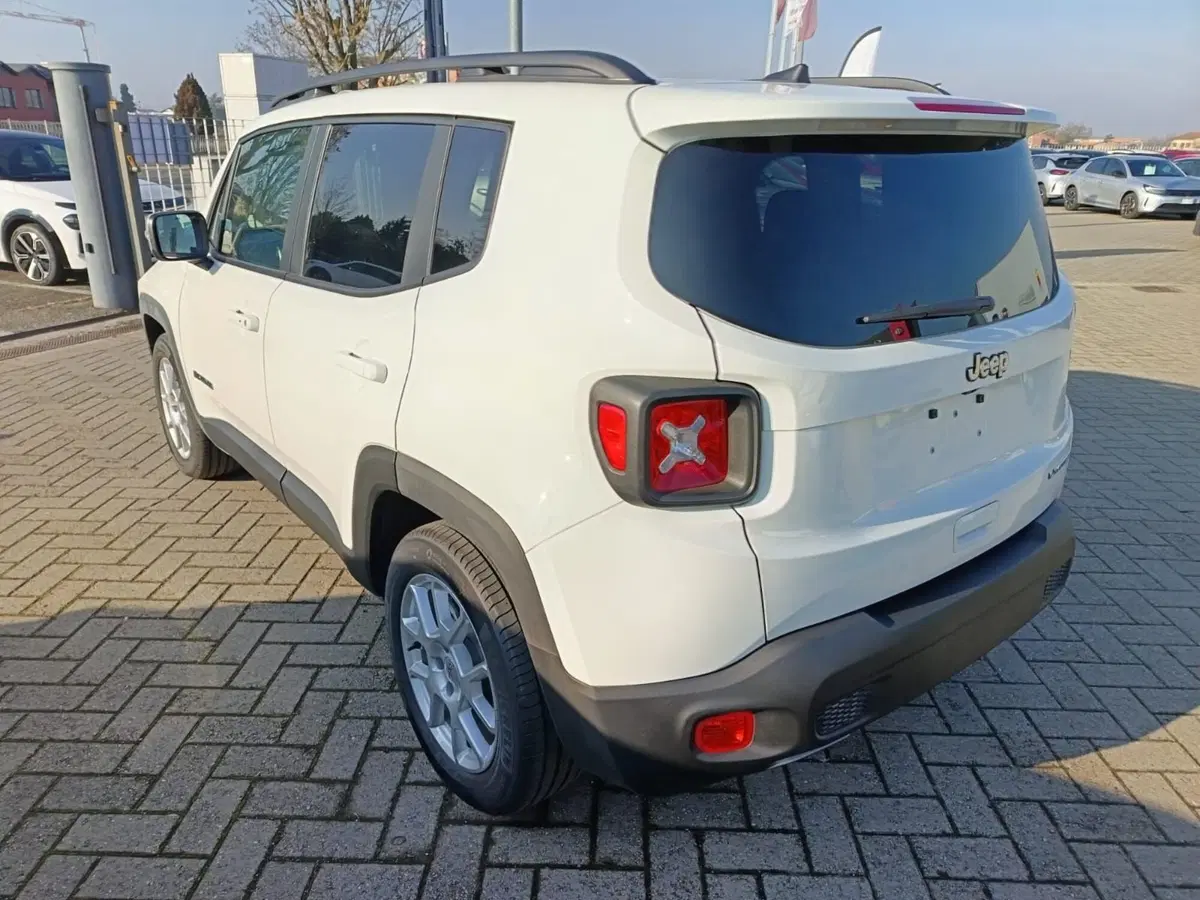 Jeep Renegade nuova a Alessandria (8)