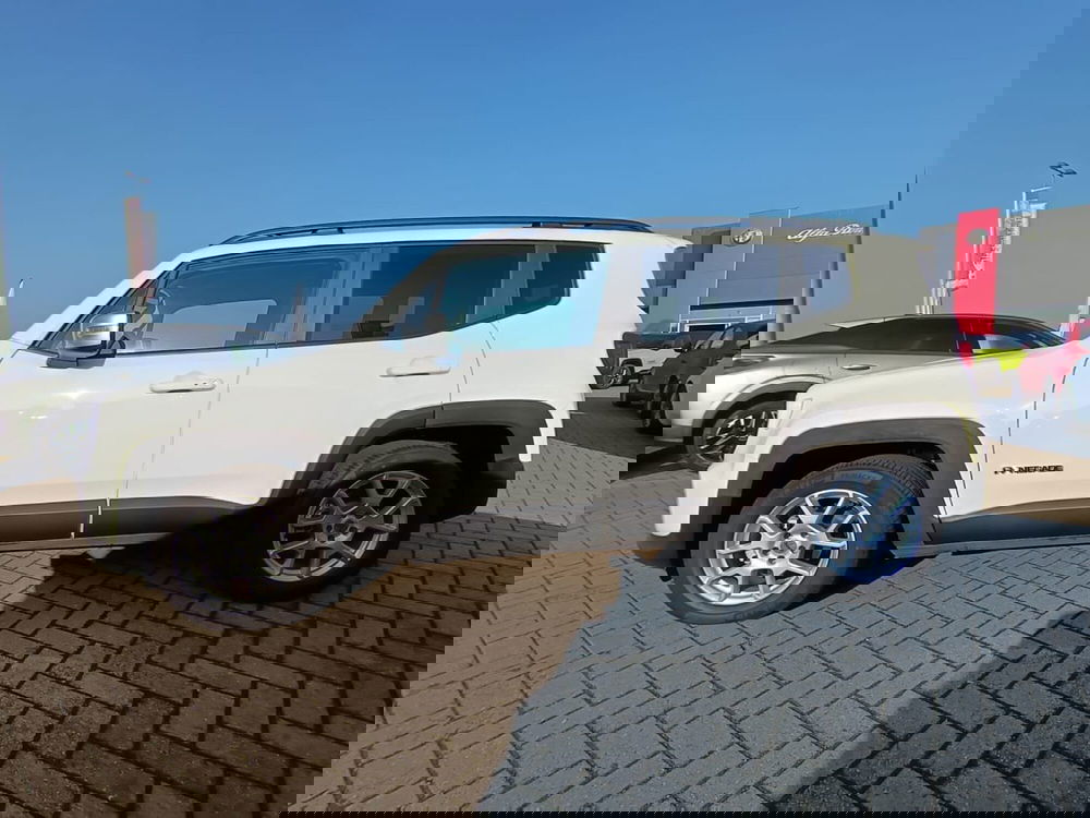 Jeep Renegade nuova a Alessandria (9)