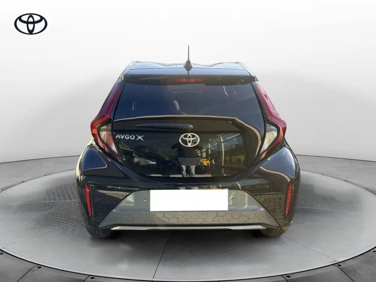 Toyota Aygo X nuova a Como (3)
