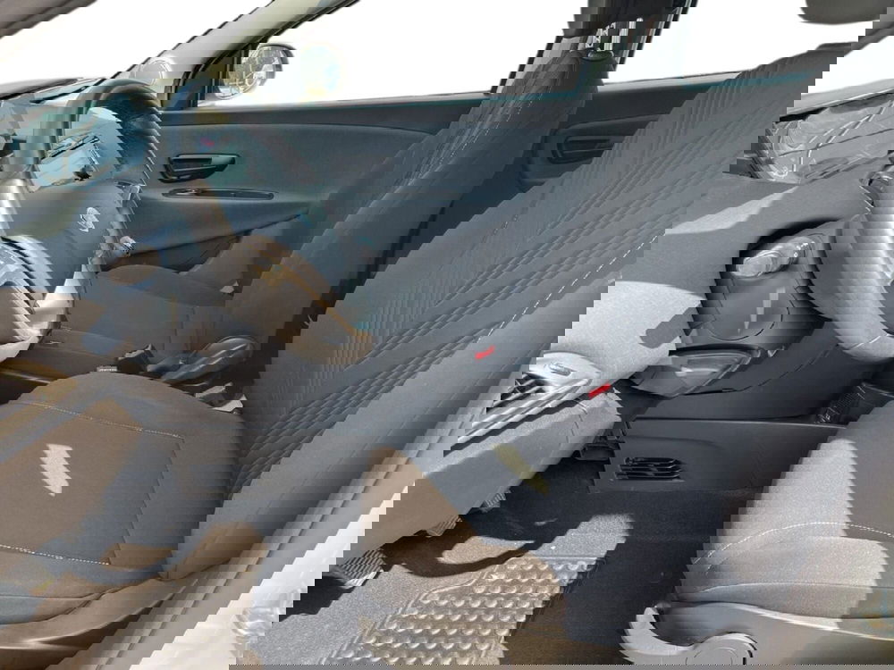 Lancia Ypsilon usata a Torino (9)