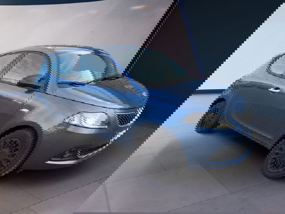 Lancia Ypsilon usata a Torino (3)