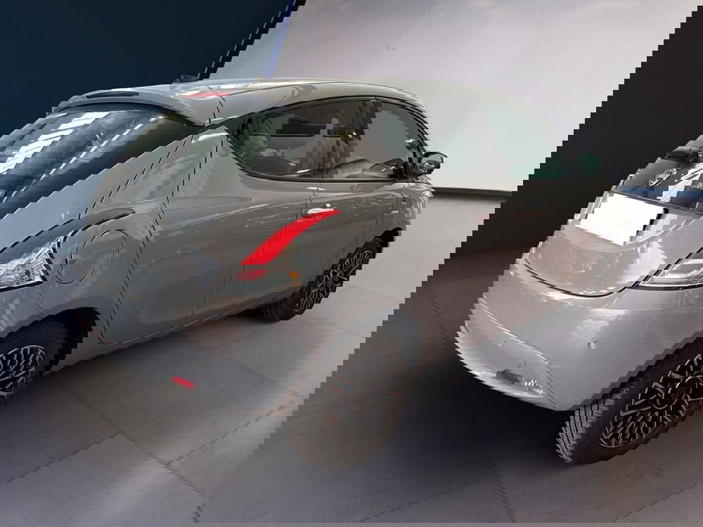 Lancia Ypsilon usata a Torino (4)