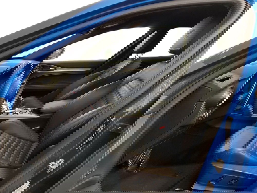 Alfa Romeo Stelvio usata a Torino (10)