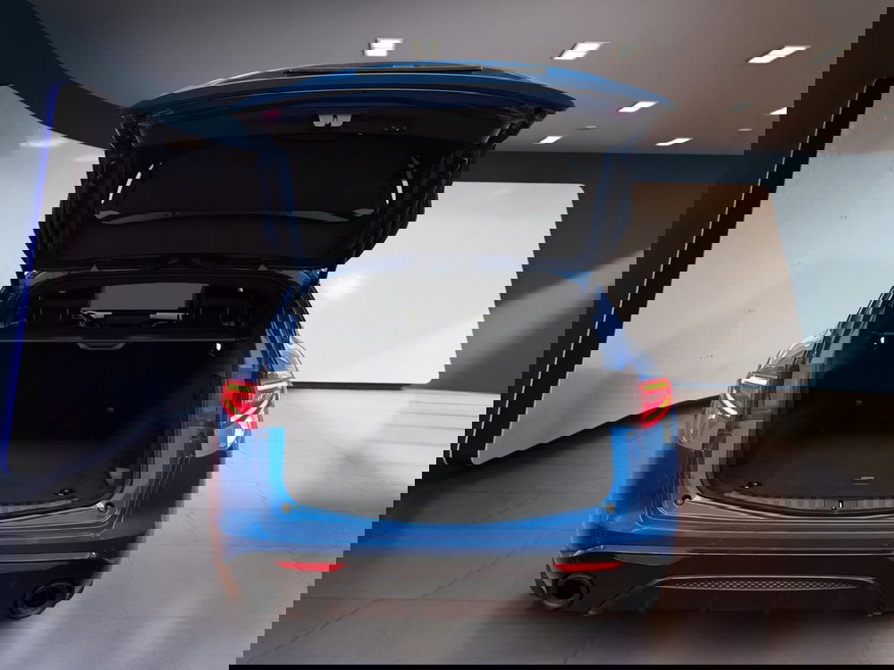 Alfa Romeo Stelvio usata a Torino (7)