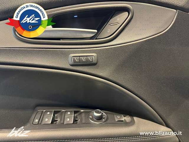 Alfa Romeo Stelvio usata a Udine (13)