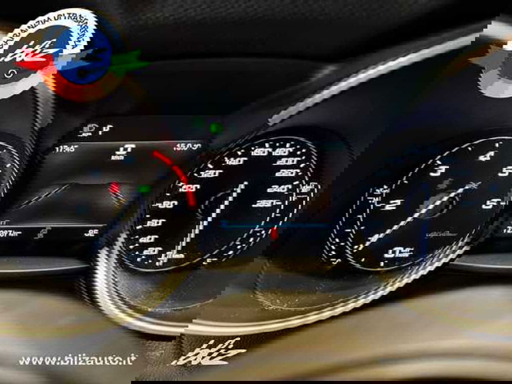 Alfa Romeo Stelvio usata a Udine (18)