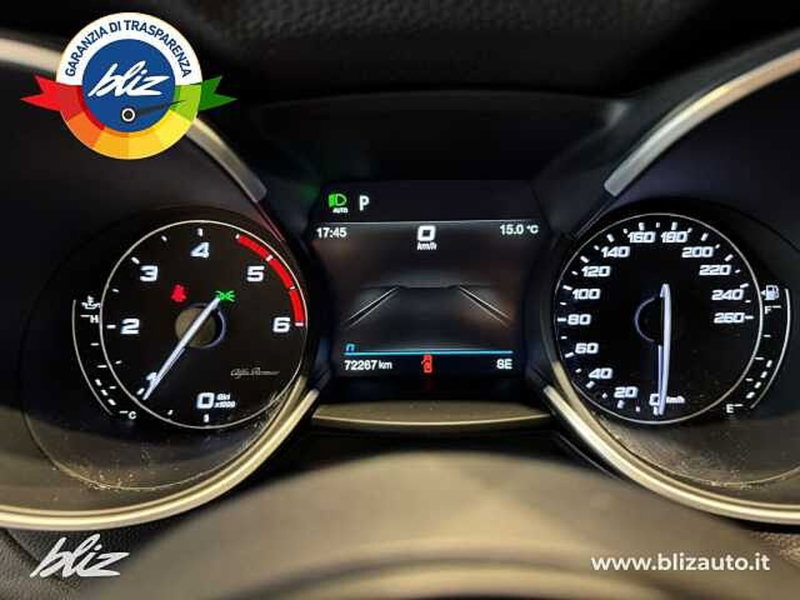 Alfa Romeo Stelvio usata a Udine (18)