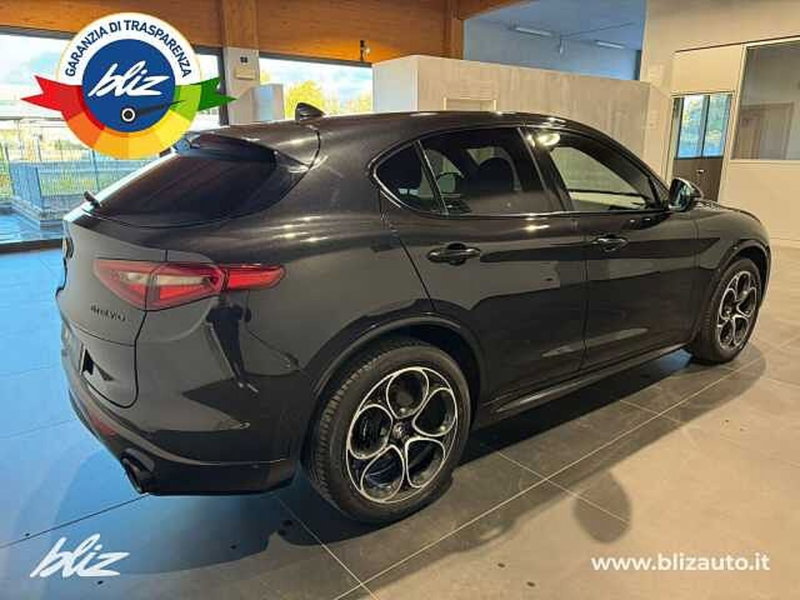Alfa Romeo Stelvio usata a Udine (5)