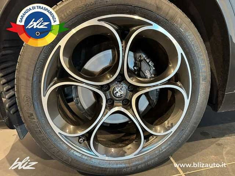 Alfa Romeo Stelvio usata a Udine (9)