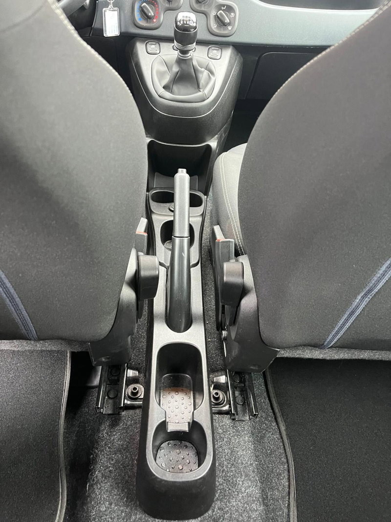 Fiat Panda Cross usata a Milano (18)