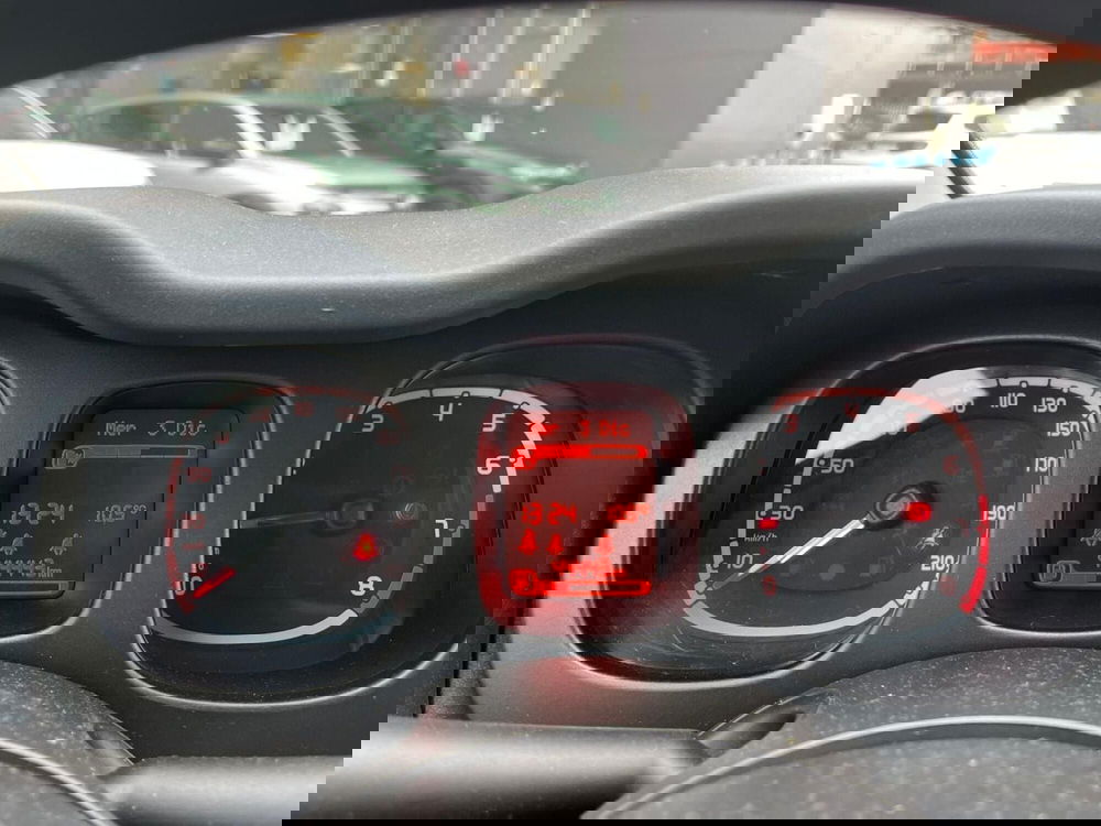 Fiat Panda Cross usata a Milano (19)