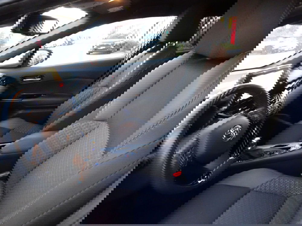 Toyota Toyota C-HR usata a Treviso (10)