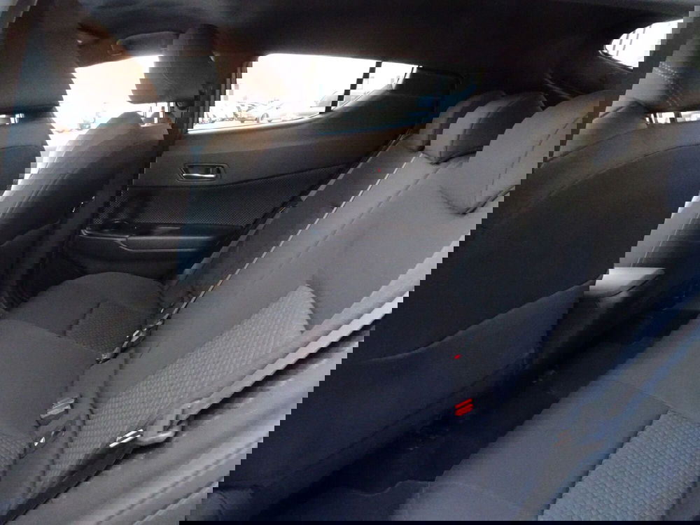 Toyota Toyota C-HR usata a Treviso (11)