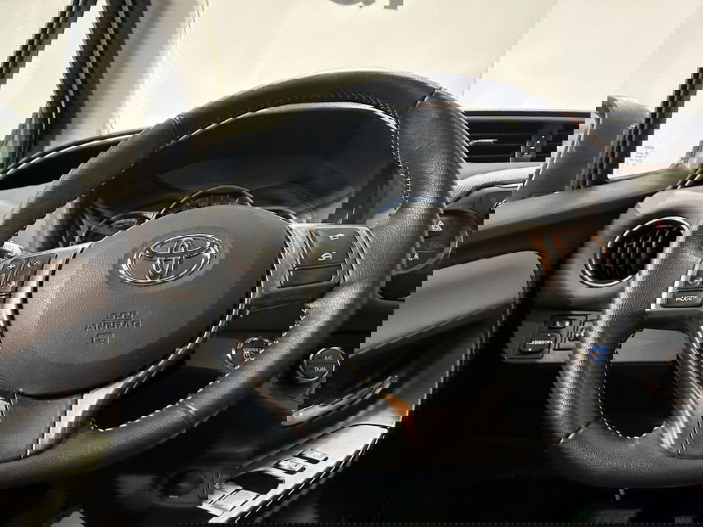 Toyota Yaris usata a Milano (10)