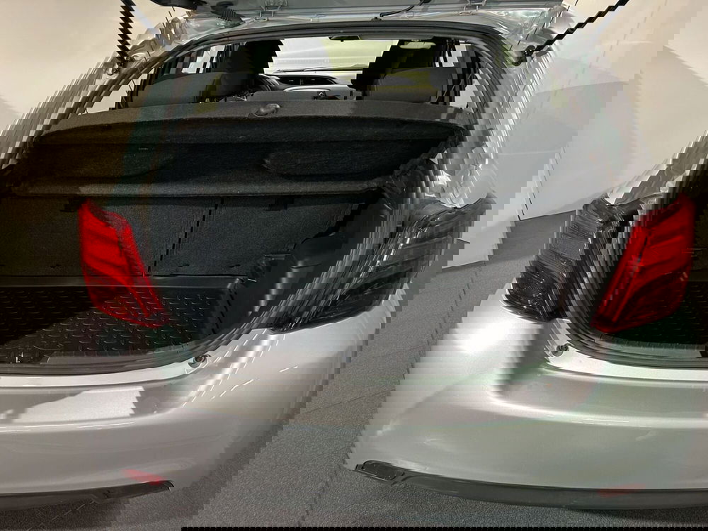 Toyota Yaris usata a Milano (11)