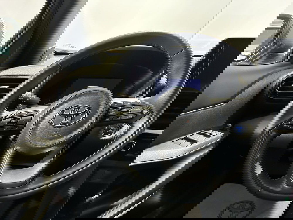 Toyota Yaris Cross usata a Milano (10)