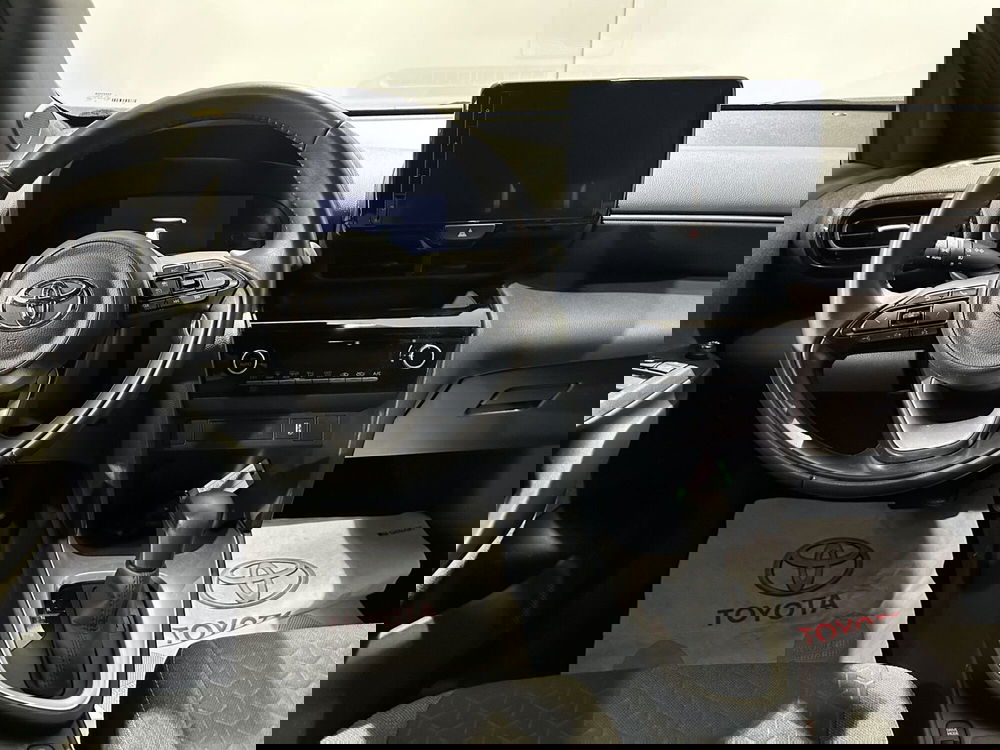 Toyota Yaris Cross usata a Milano (9)