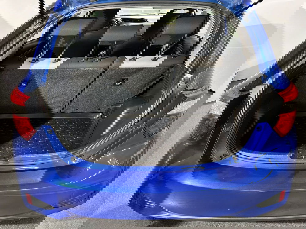 Toyota Yaris usata a Milano (11)