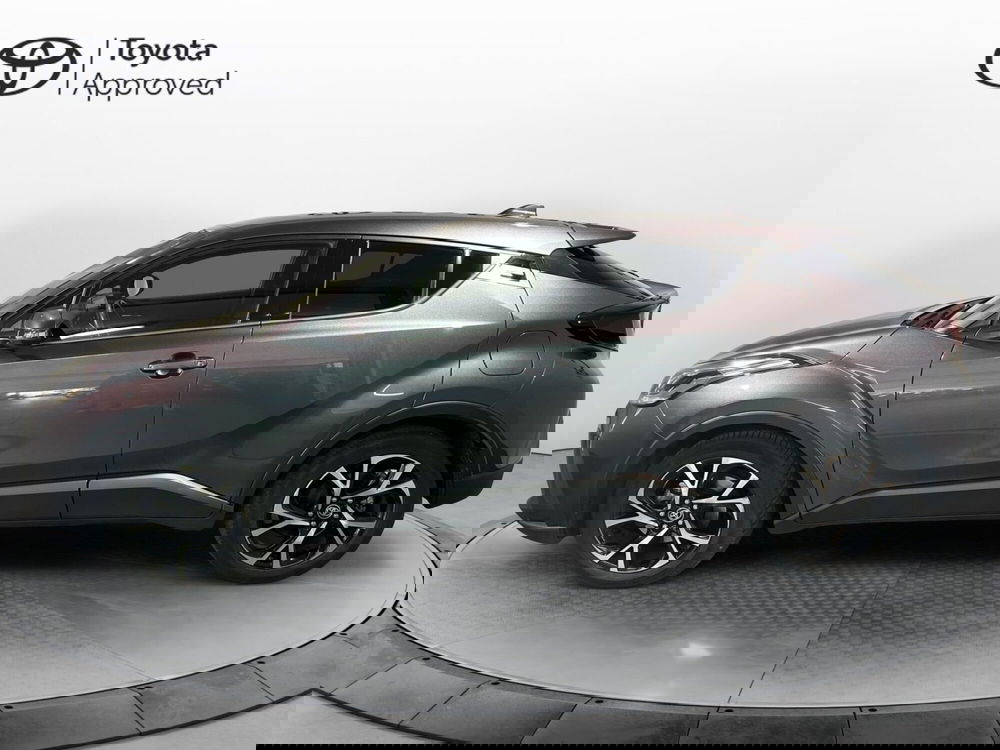 Toyota Toyota C-HR usata a Milano (3)