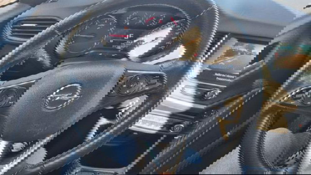 Opel Crossland usata a Savona (14)