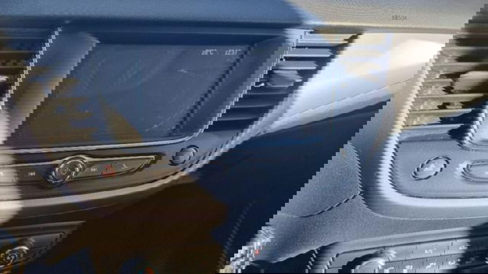 Opel Crossland usata a Savona (6)