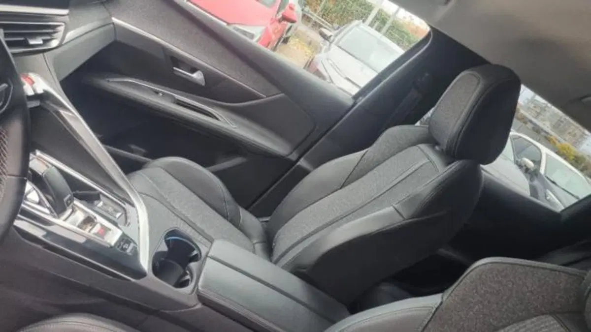 Peugeot 3008 usata a Savona (14)
