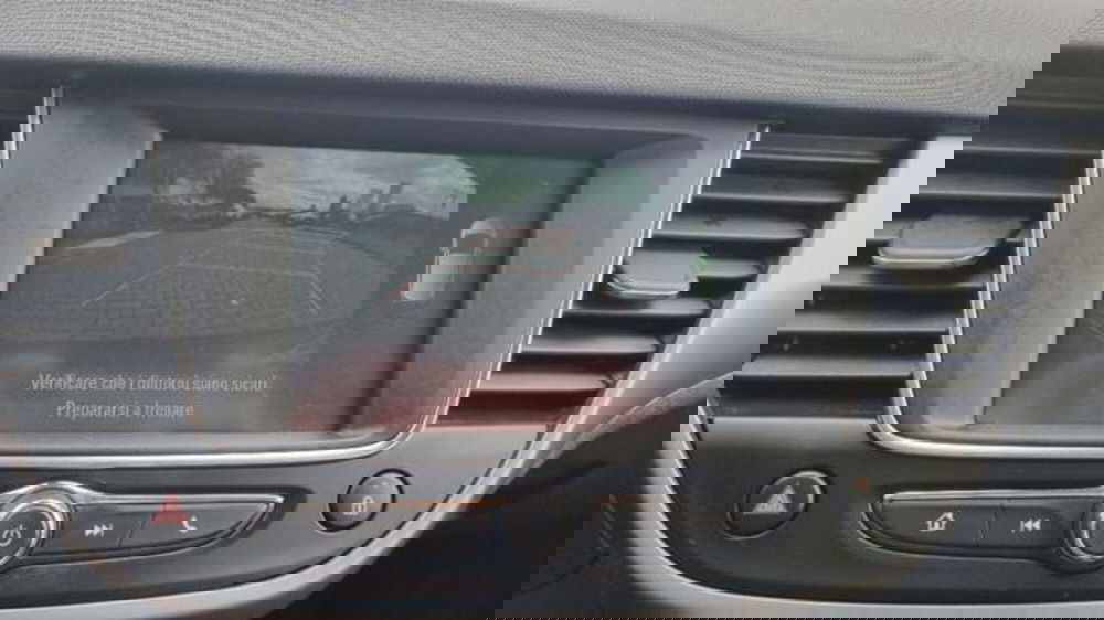 Opel Crossland usata a Savona (12)