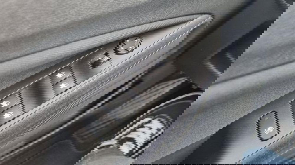 Opel Crossland usata a Savona (13)