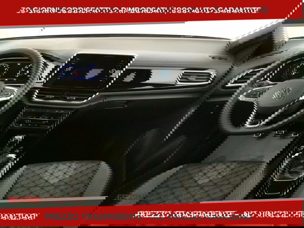 Volkswagen T-Roc nuova a Campobasso (8)