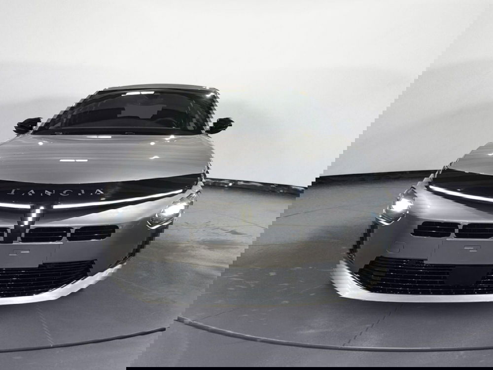 Lancia Ypsilon nuova a Agrigento (5)