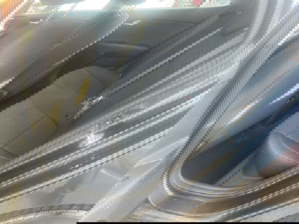 Kia Rio usata a Bologna (10)