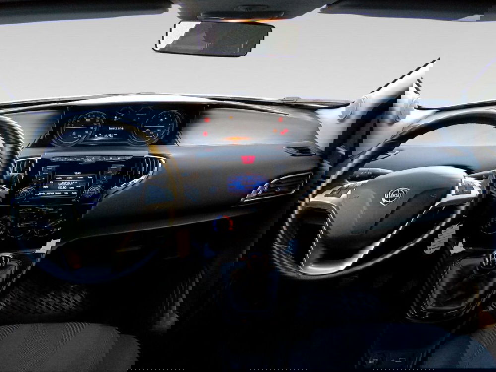 Lancia Ypsilon usata a Siena (14)