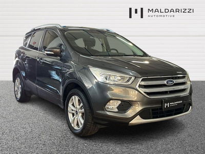 Ford Kuga 2.0 TDCI 150 CV S&amp;S 4WD Powershift Titanium del 2019 usata a Lecce