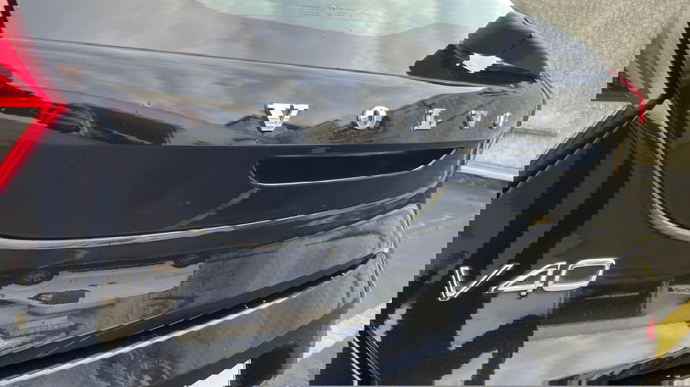 Volvo V40 usata a Parma (14)